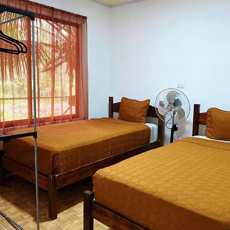Residencia Las Brisas Griegas Quepos Buitenkant foto