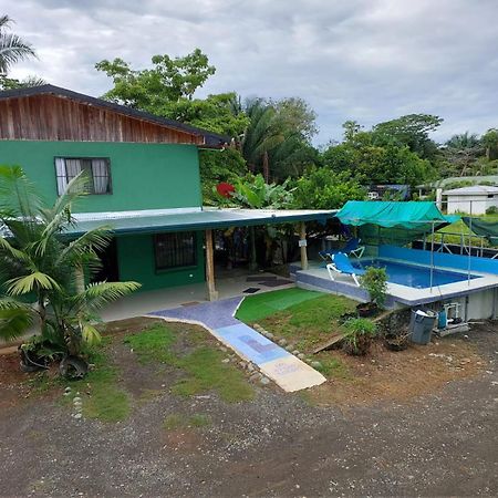 Residencia Las Brisas Griegas Quepos Buitenkant foto