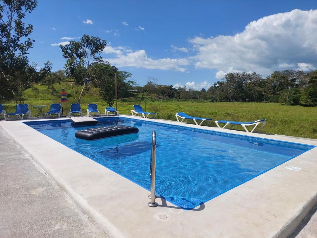 Residencia Las Brisas Griegas Quepos Buitenkant foto