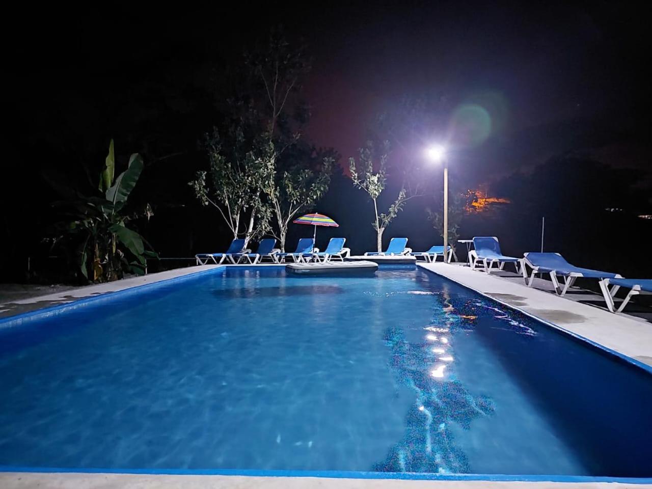 Residencia Las Brisas Griegas Quepos Buitenkant foto