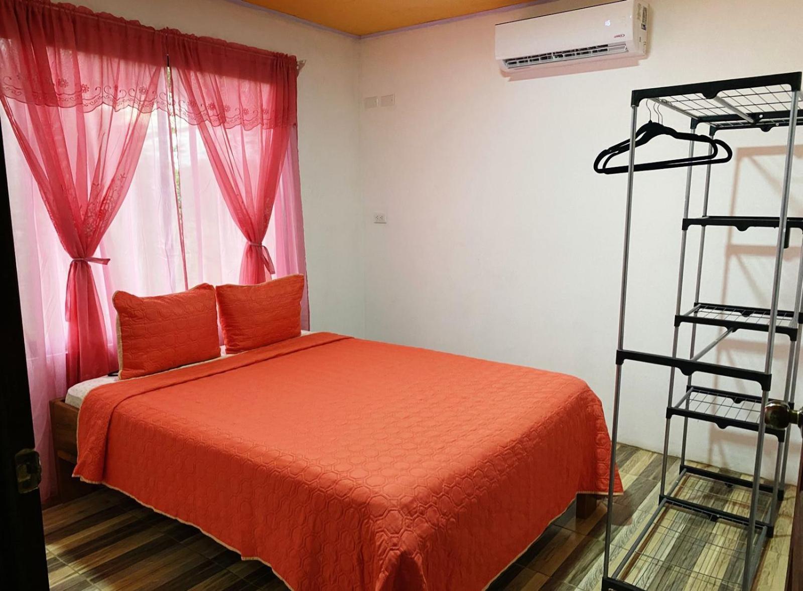 Residencia Las Brisas Griegas Quepos Buitenkant foto