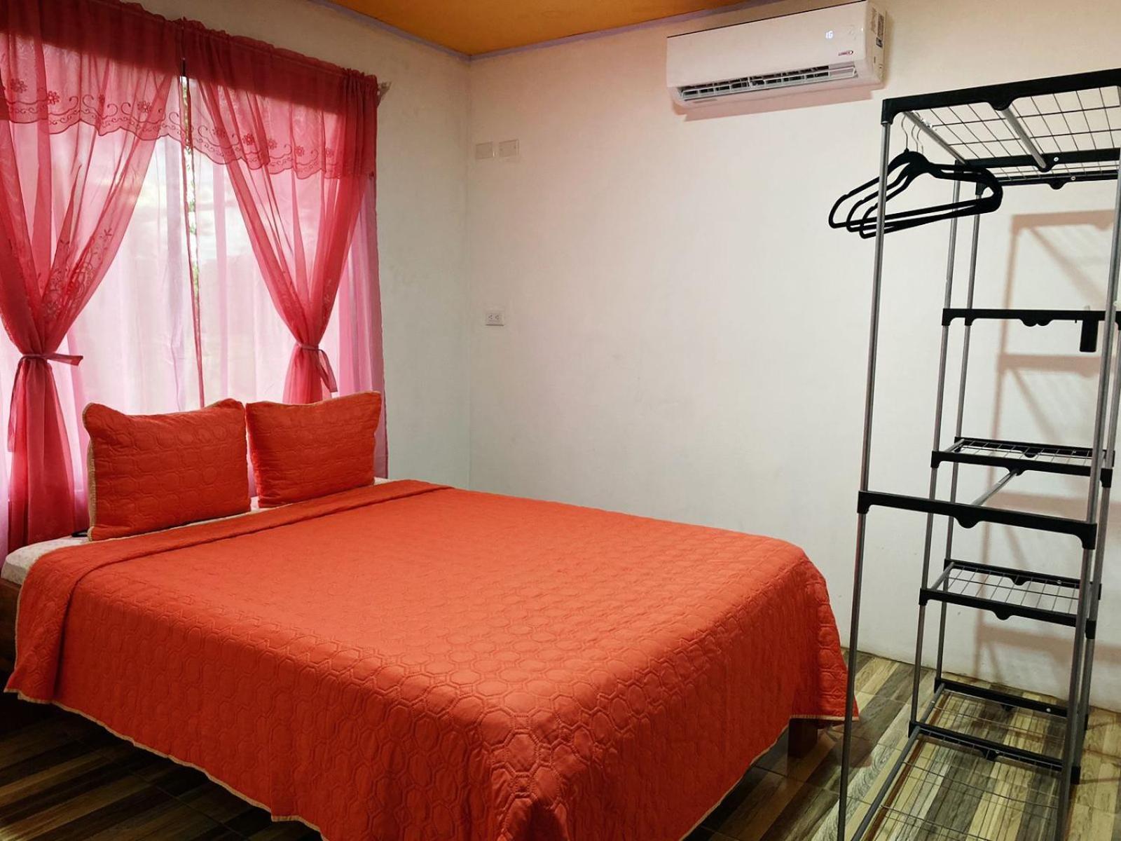 Residencia Las Brisas Griegas Quepos Buitenkant foto