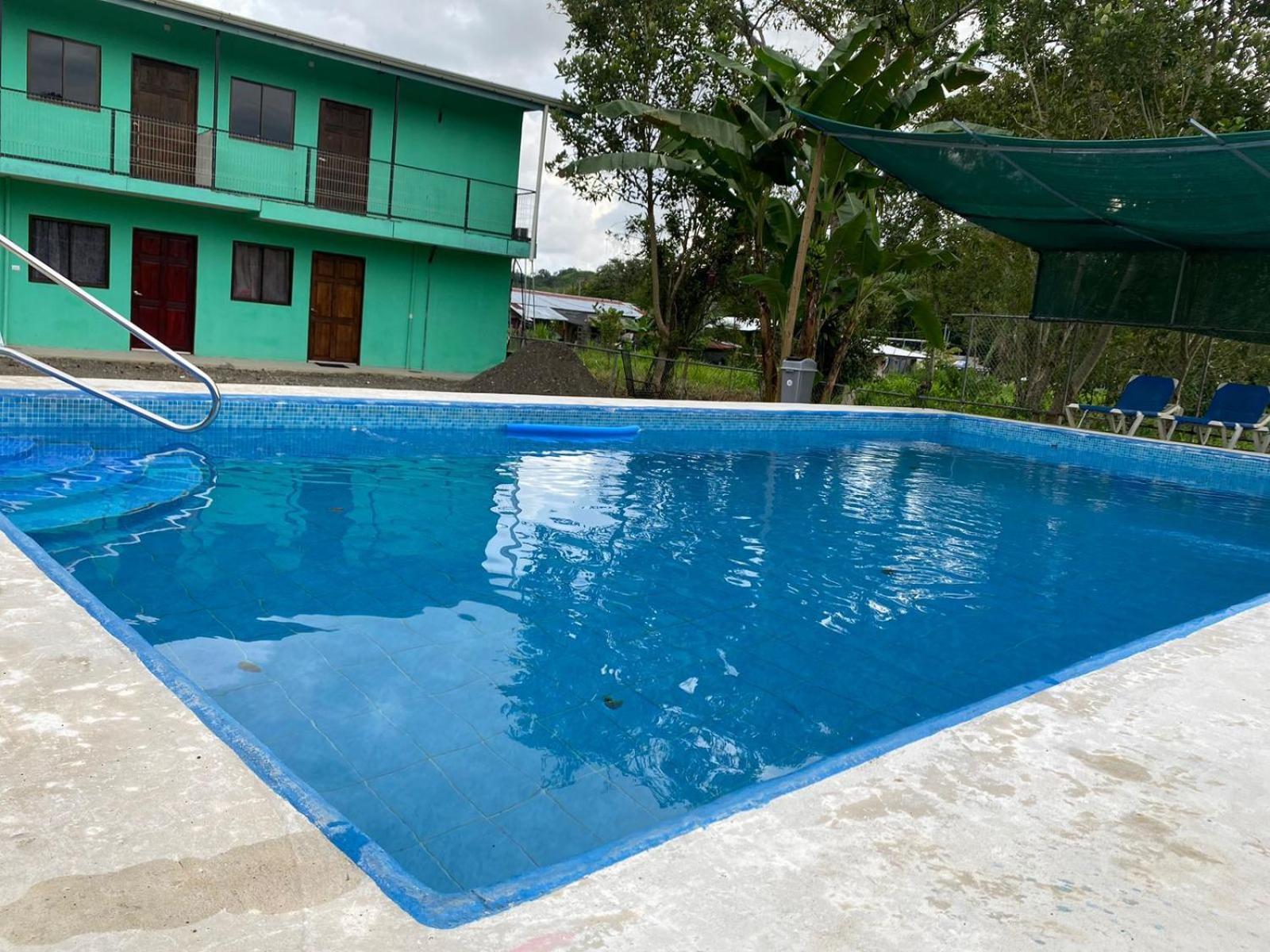 Residencia Las Brisas Griegas Quepos Buitenkant foto