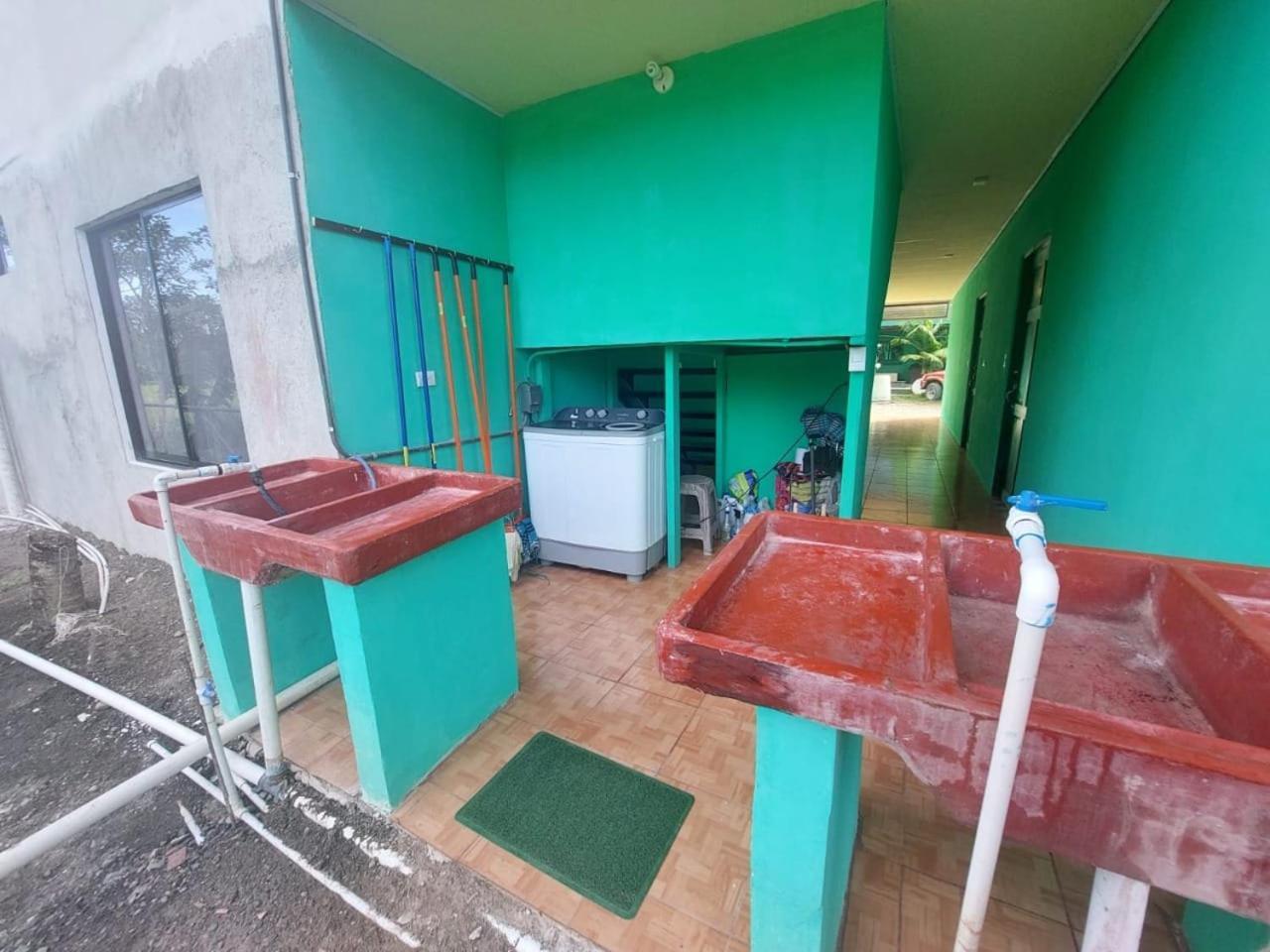 Residencia Las Brisas Griegas Quepos Buitenkant foto