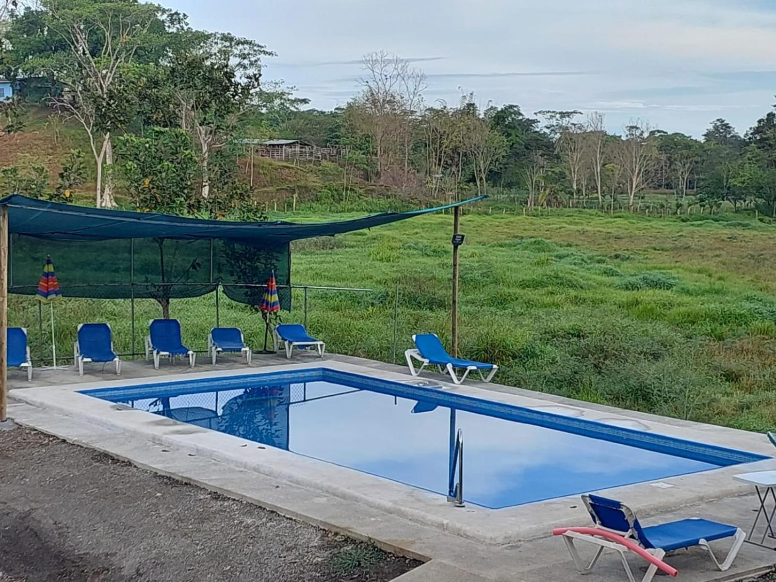 Residencia Las Brisas Griegas Quepos Buitenkant foto